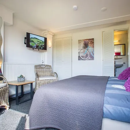 Panorama Sousberg En Bed & Breakfast Schin op Geul